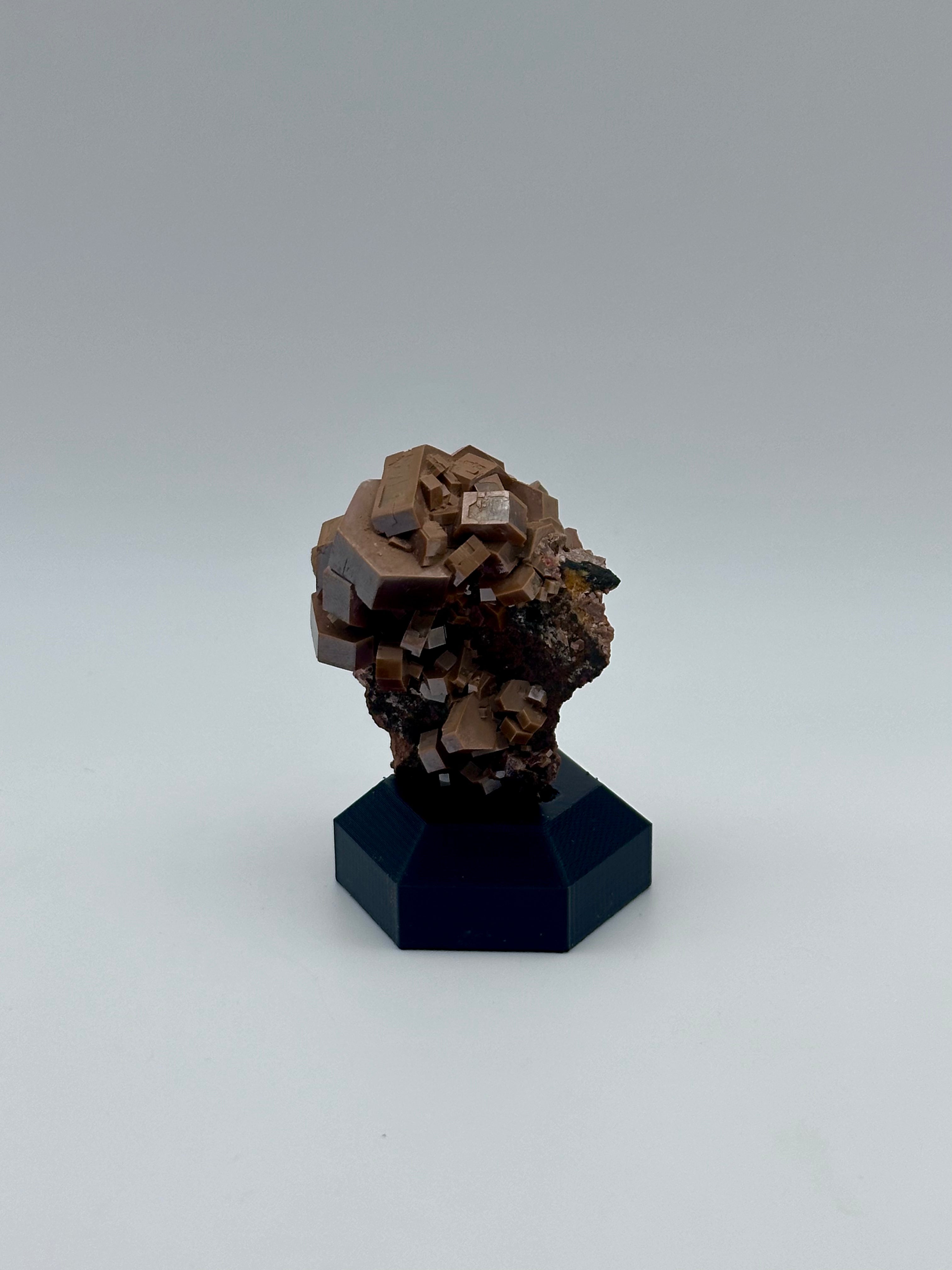 Vanadinite (Mibladen, Morocco) – Custom HexBase