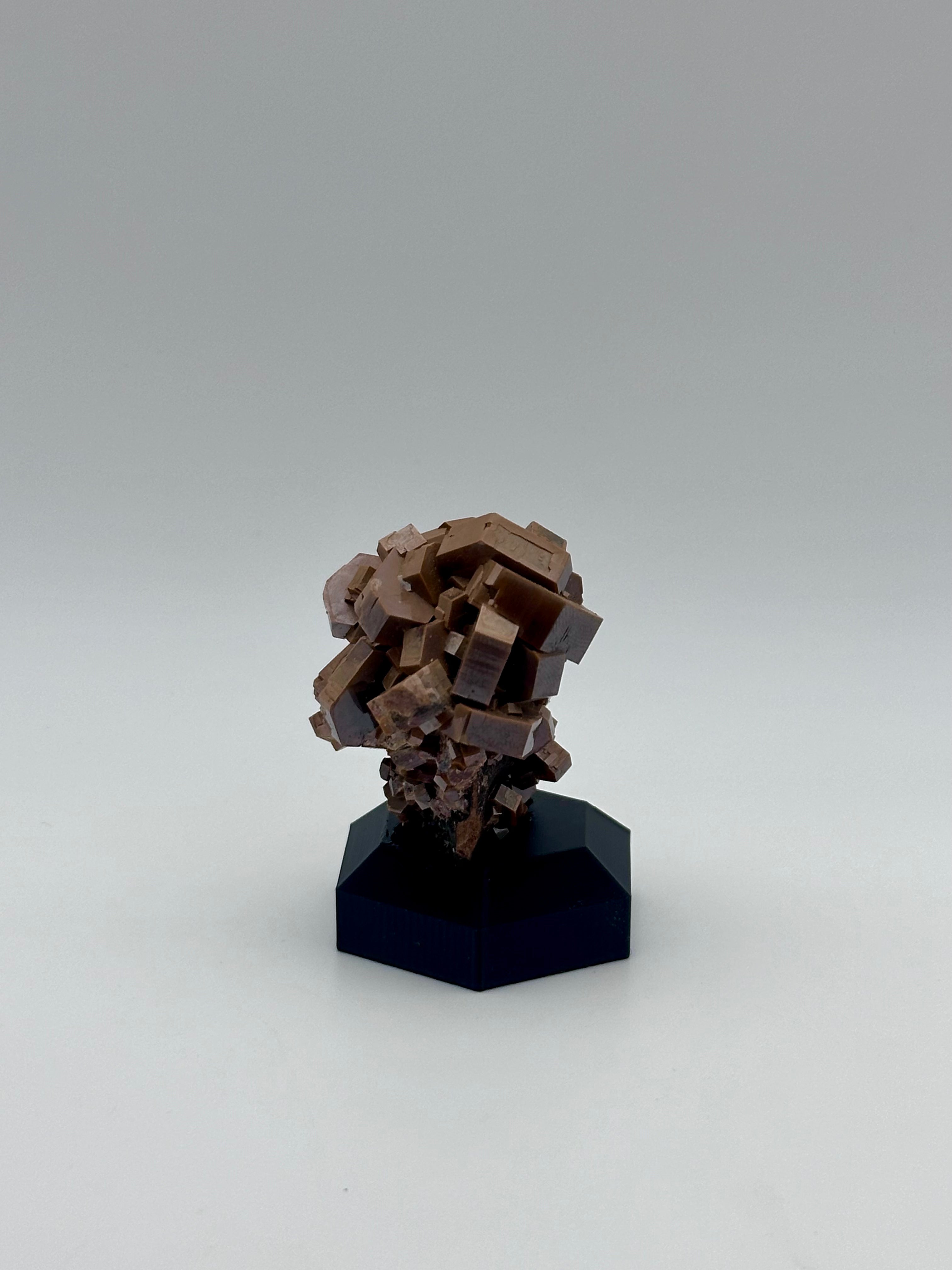 Vanadinite (Mibladen, Morocco) – Custom HexBase
