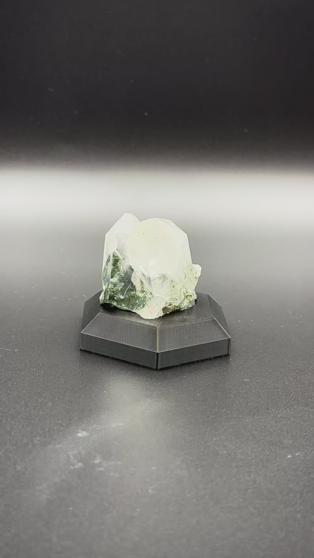 Chlorite Included Quartz – Pakistan