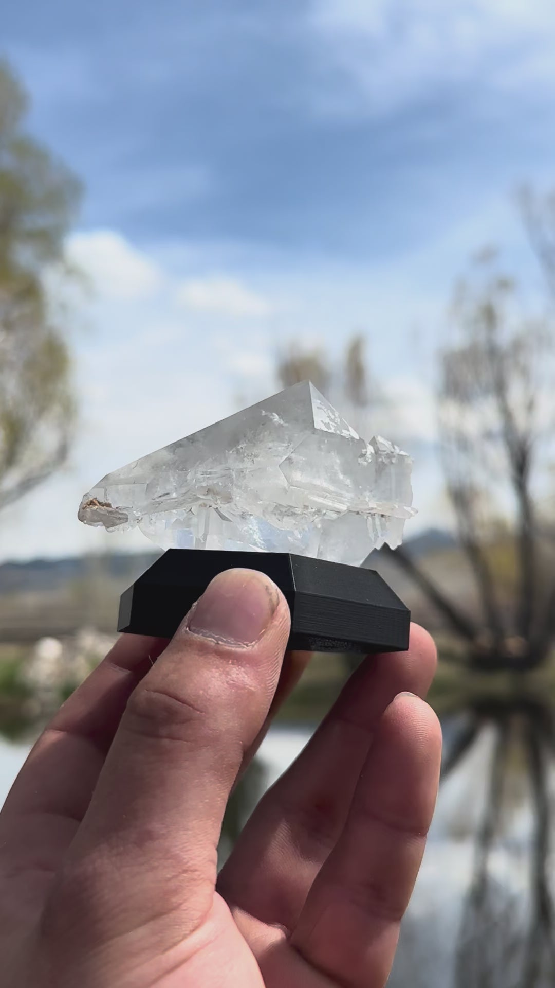 Faden Quartz “Star Destroyer” w/ Illuminated HexRiser – Pakistan